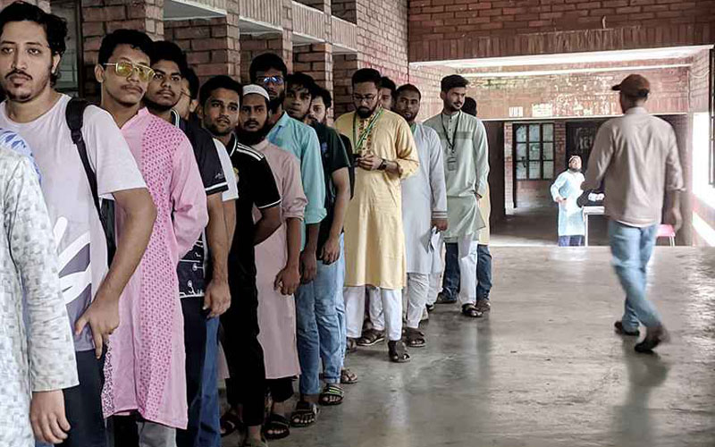জাকসু নির্বাচনের ভোটগ্রহণ শুরু
