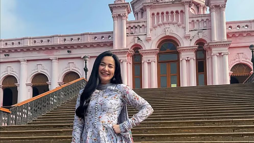 ‘হানিয়া আমির খালি পেটে ৩–৪টা নাগা মরিচ দিয়ে ফুচকা খেয়েছে’